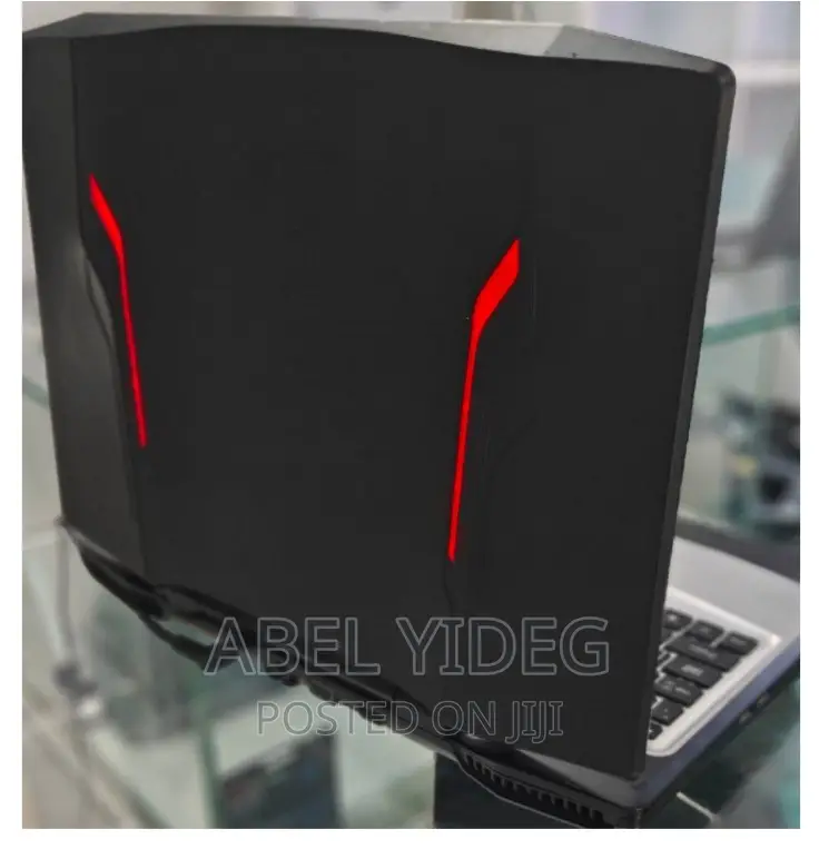 New Laptop 8GB Intel Core I5 SSD 256GB