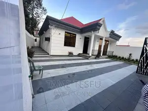 Furnished 4bdrm Villa in Yeka Kollejii for sale