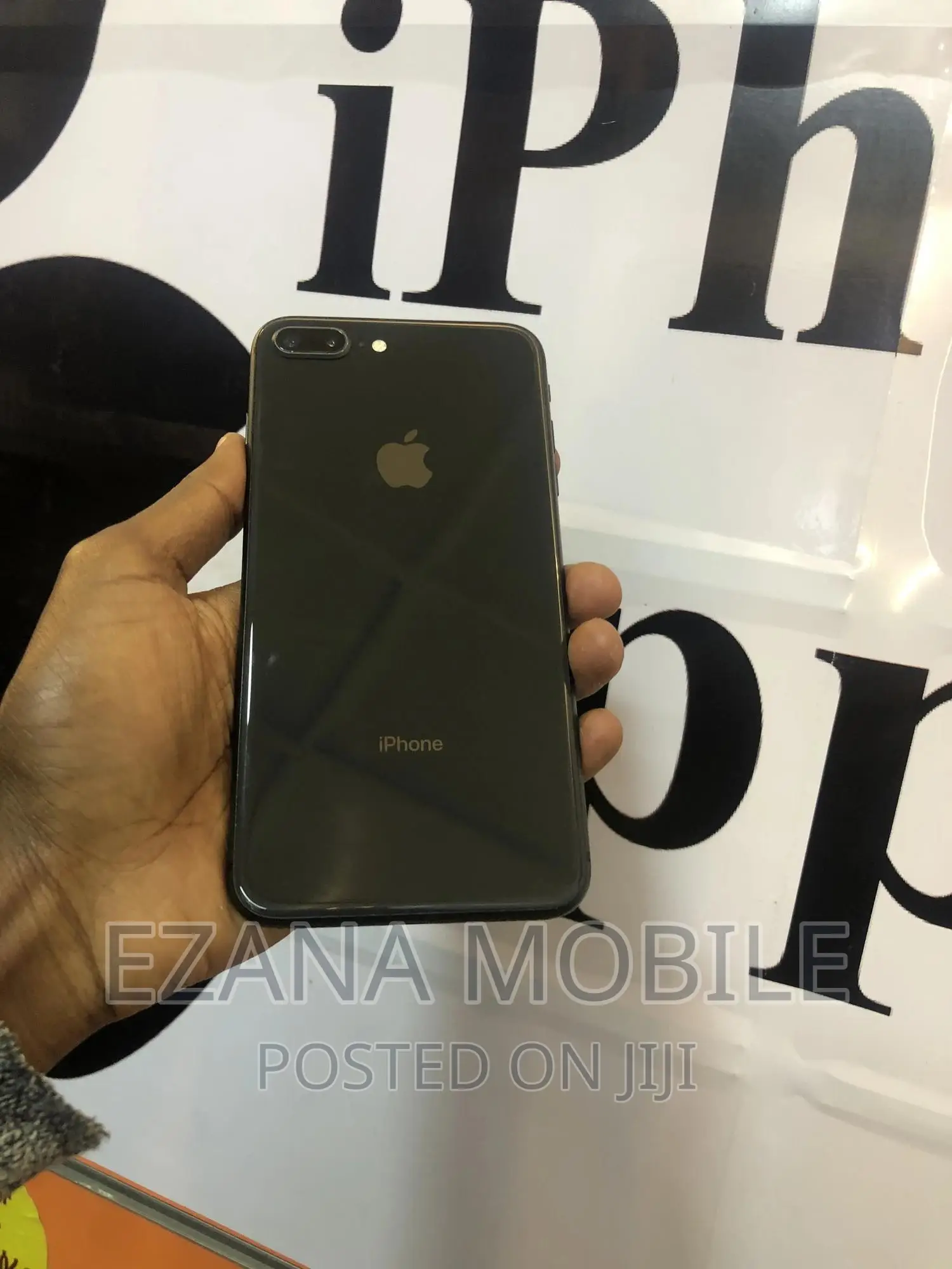 Apple iPhone 8 Plus 64 GB Black