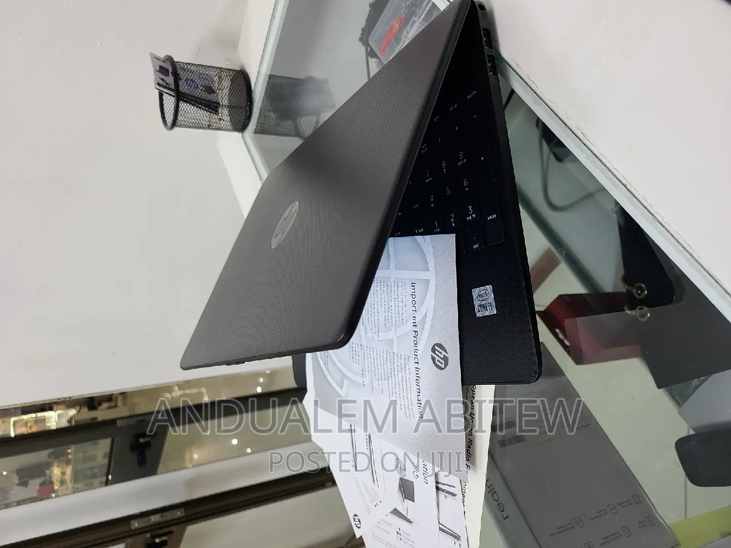 New Laptop HP Stream Notebook 8GB Intel Core I5 SSHD (Hybrid) 1T