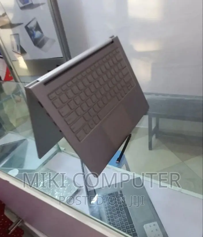 New Laptop Lenovo 12GB Intel Core I7 SSD 512GB