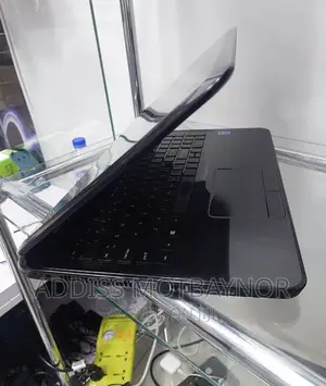 New Laptop HP Pavilion 15 8GB Intel Core i5 HDD 750GB