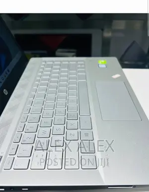 New Laptop HP Pavilion 15 8GB Intel Core I7 SSD 1T