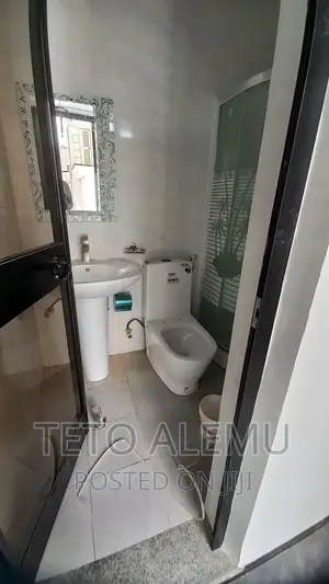 8bdrm Villa in Bole for sale