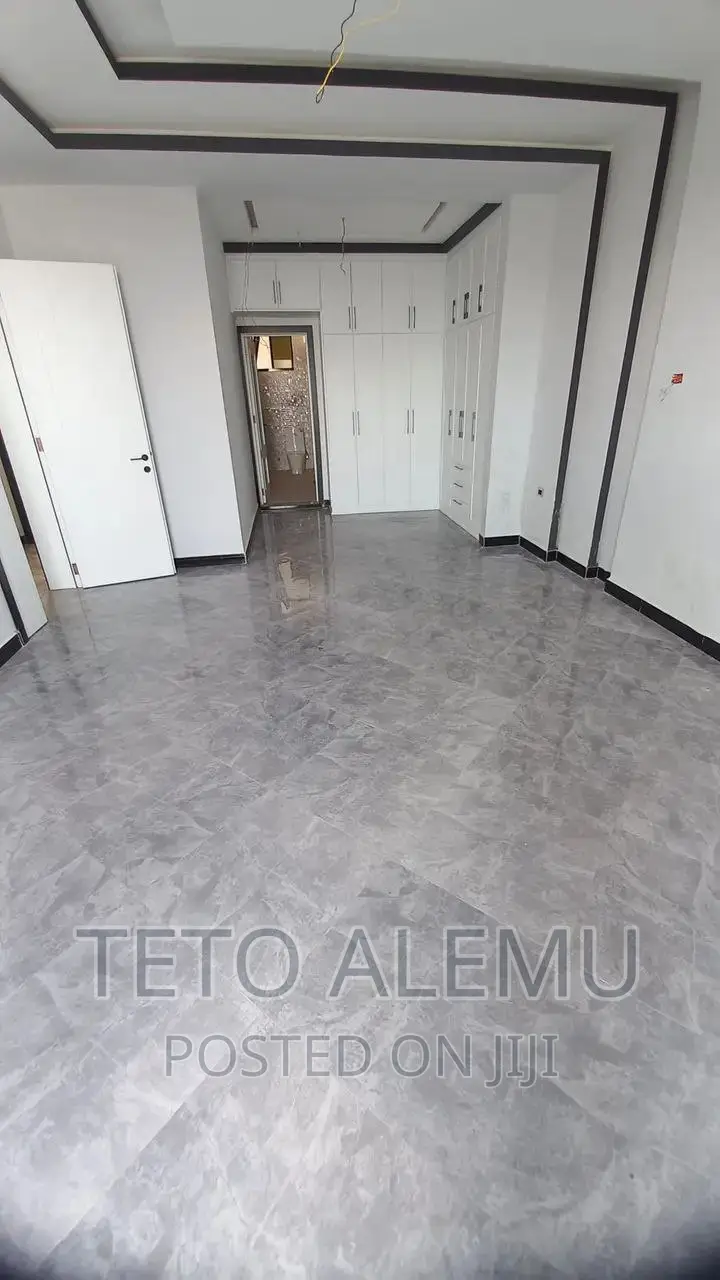 8bdrm Villa in Bole for sale