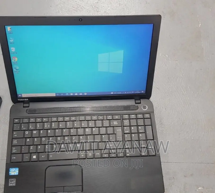 New Laptop Toshiba Satellite C50 8GB Intel Core I3 HDD 1T