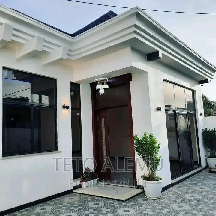 4bdrm Villa in Vila For Sale, Yeka for sale