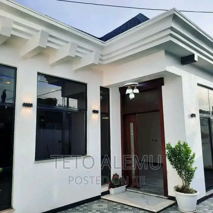 4bdrm Villa in Vila For Sale, Yeka for sale