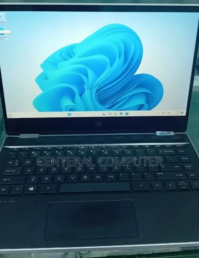 New Laptop HP Pavilion 13 X360 8GB Intel Core I5 SSD 256GB