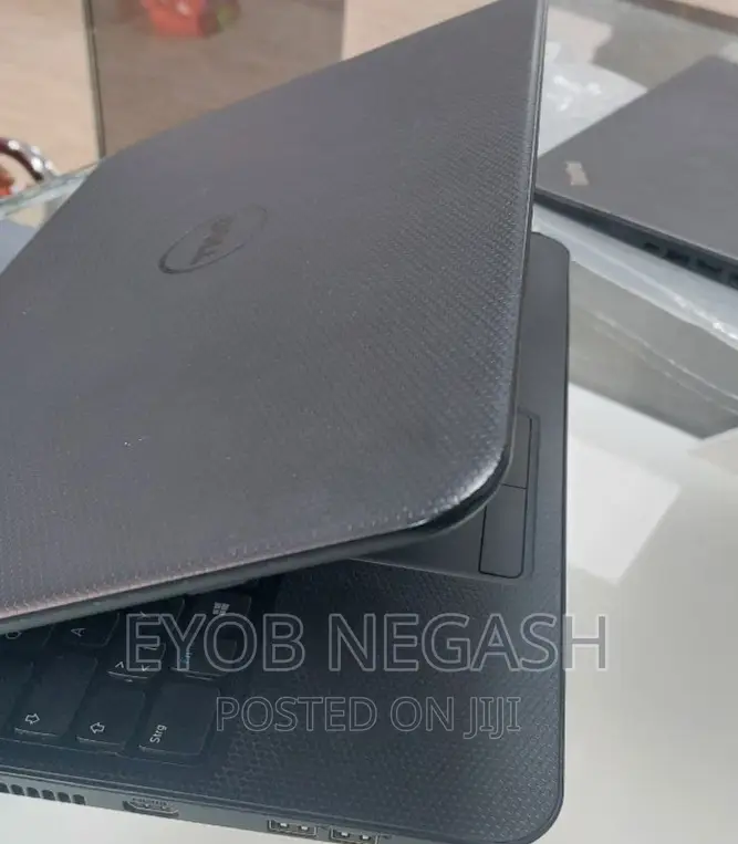 Laptop Dell Inspiron 15 8GB Intel Core I3 HDD 500GB