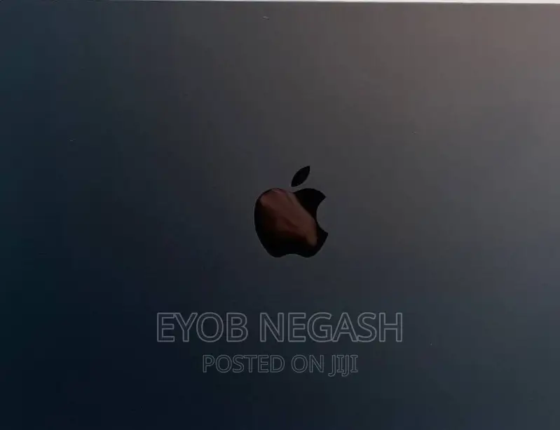 New Laptop Apple MacBook Air 2022 M2 8GB Apple M2 SSD 256GB