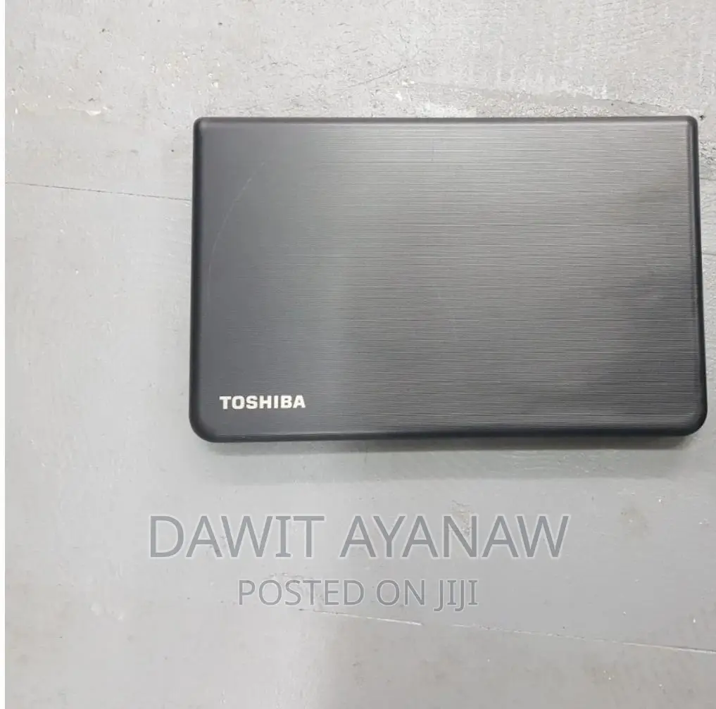 New Laptop Toshiba Satellite C50 8GB Intel Core I3 HDD 1T