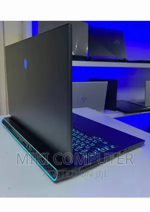 New Laptop Alienware M17x R2 32GB Intel Core I7 SSD 1T