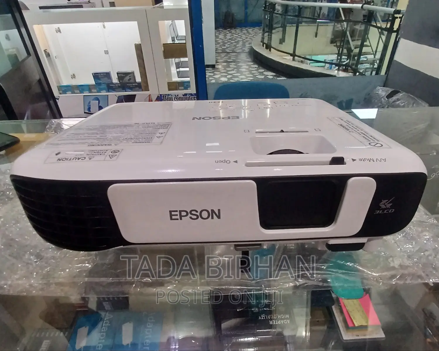 Projcter EPSON