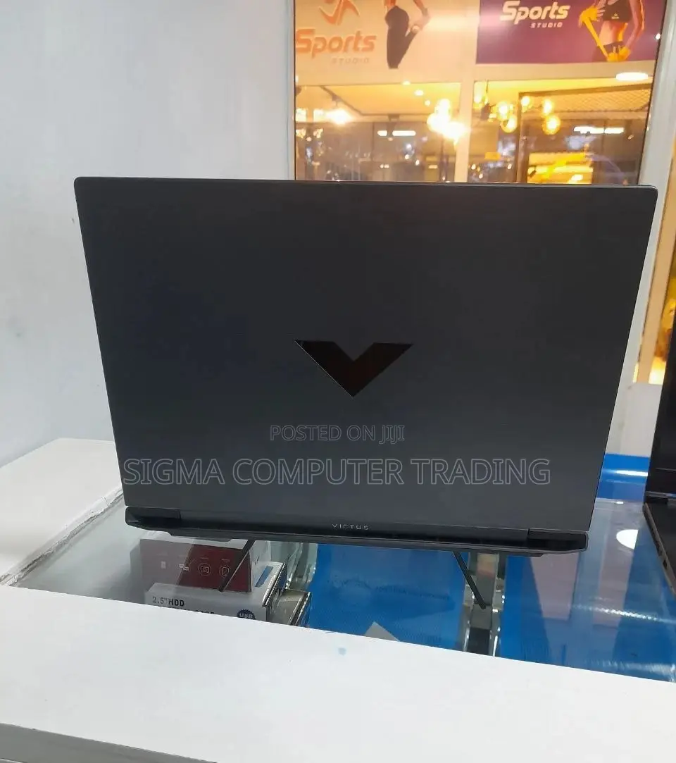 New Laptop HP Victus 16 16GB AMD Ryzen 5 SSD 512GB