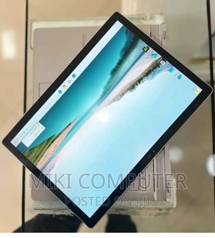 New Laptop Microsoft Surface 16GB Intel Core I7 SSD 512GB