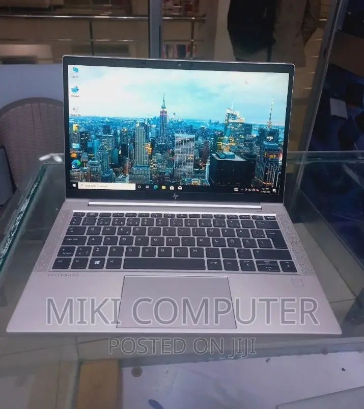 New Laptop HP EliteBook 820 G4 8GB Intel Core I5 SSD 512GB