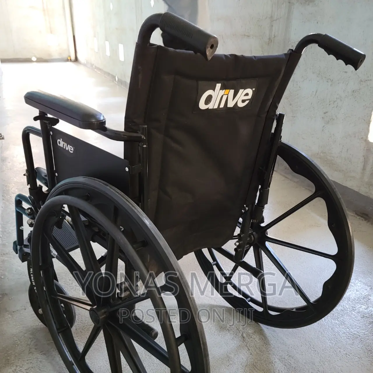 Wheelchair/Fit the Average Adult Fit the Average Adult