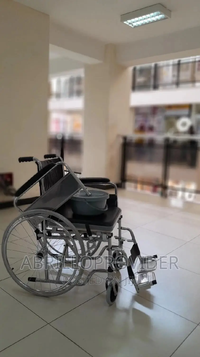 Toilet~Wheelchair×Wheelchair~Wheelchair~Wheelchairwheelchair