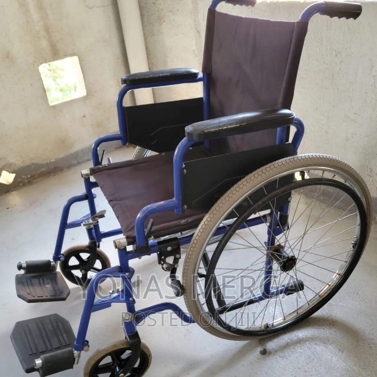 Used Wheelchair/Wheelchair/Wheelchair/Comboard Wheel Chair