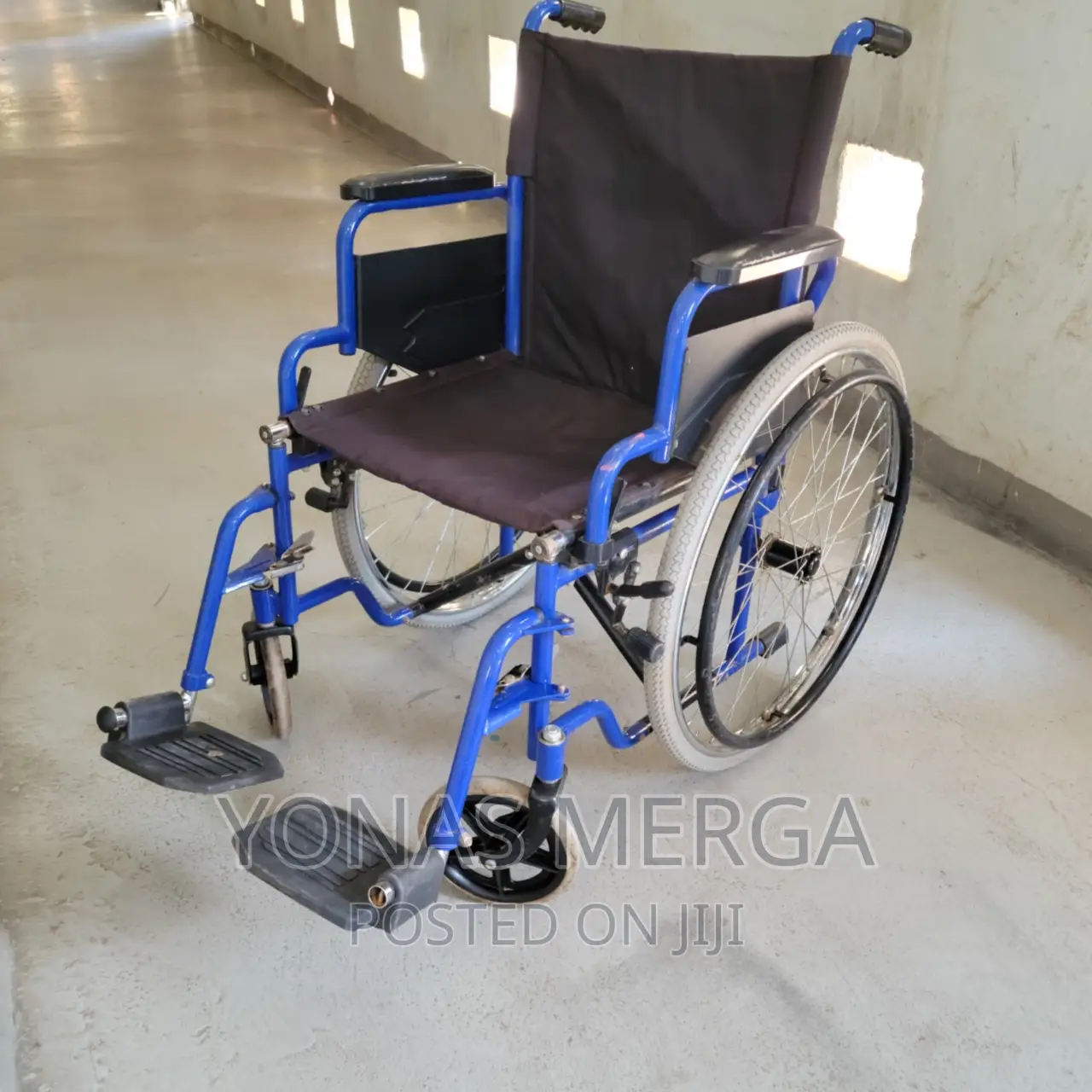 Used Wheelchair /Silla De Ru Easy Max Folding Wheelchair