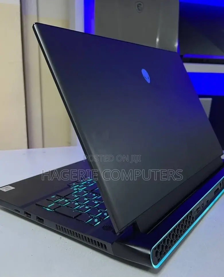 New Laptop Alienware M17x R2 32GB Intel Core I7 SSD 1T