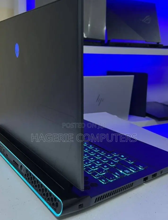 New Laptop Alienware M17x R2 32GB Intel Core I7 SSD 1T