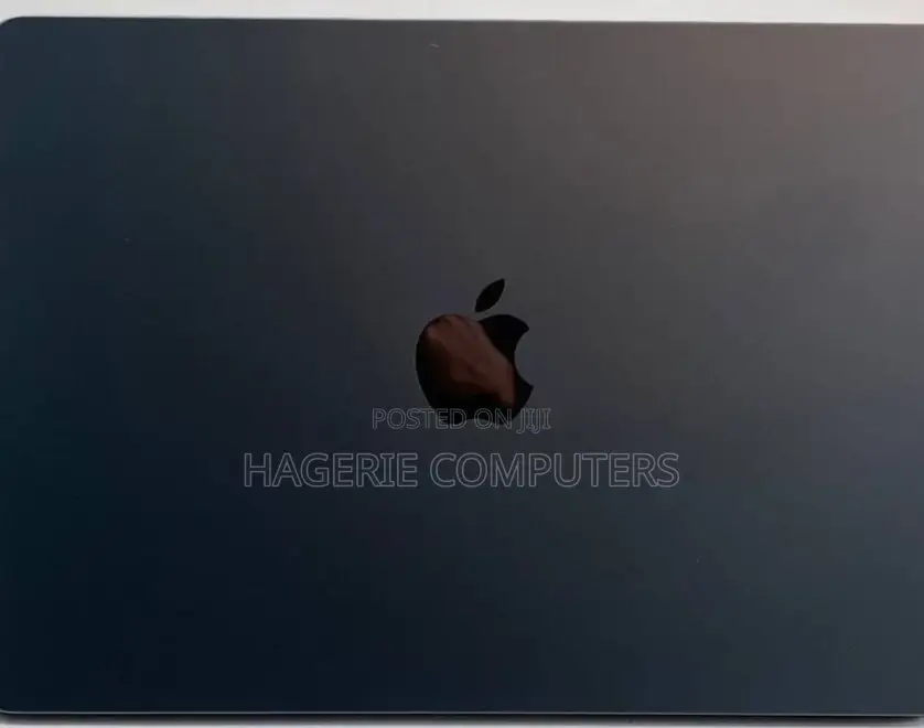 New Laptop Apple MacBook Air 2022 M2 8GB Apple M2 SSD 256GB