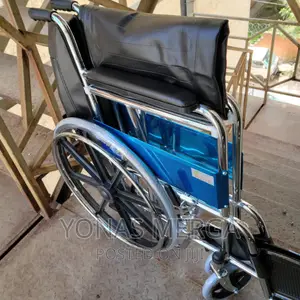 Wheelchair/ at Wheelchair Very Ultralight Weight 18'semi