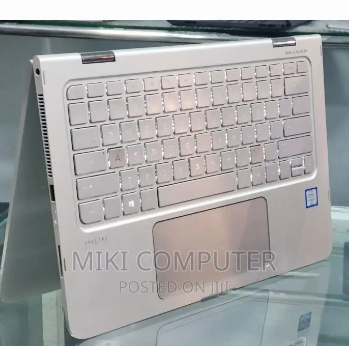 New Laptop HP Spectre X360 8GB Intel Core i7 SSD 512GB