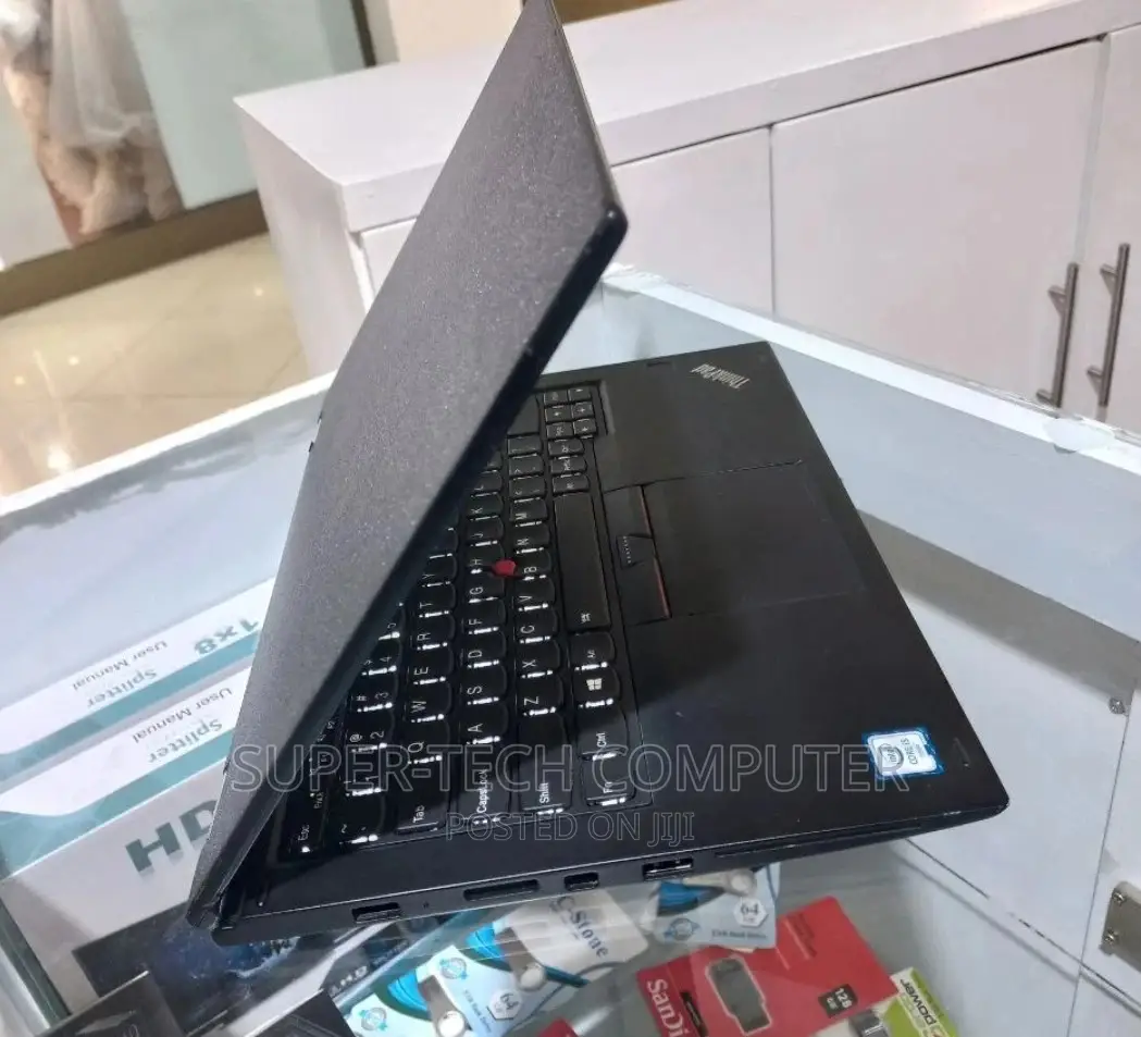 New Laptop Lenovo ThinkPad Yoga 8GB Intel Core I5 SSD 512GB