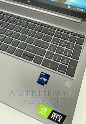 New Laptop HP ZBook Firefly 16inch G9 16GB Intel Core I7 SSD 512GB