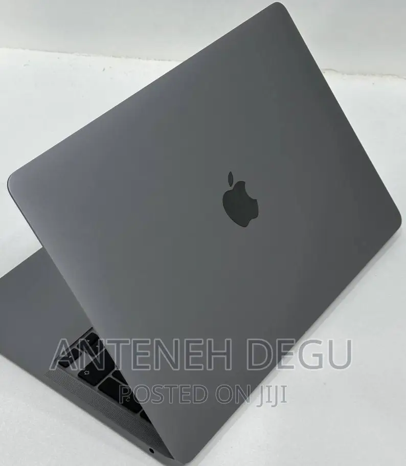 New Laptop Apple MacBook Air 8GB Apple M1 SSD 256GB