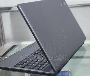 Laptop Acer 4GB Intel Core 2 Quad HDD 500GB