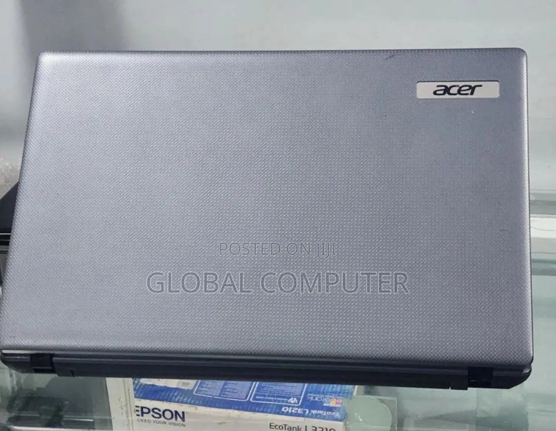 New Laptop Acer Apsire M3 581TG 4GB Intel Core 2 Quad HDD 500GB