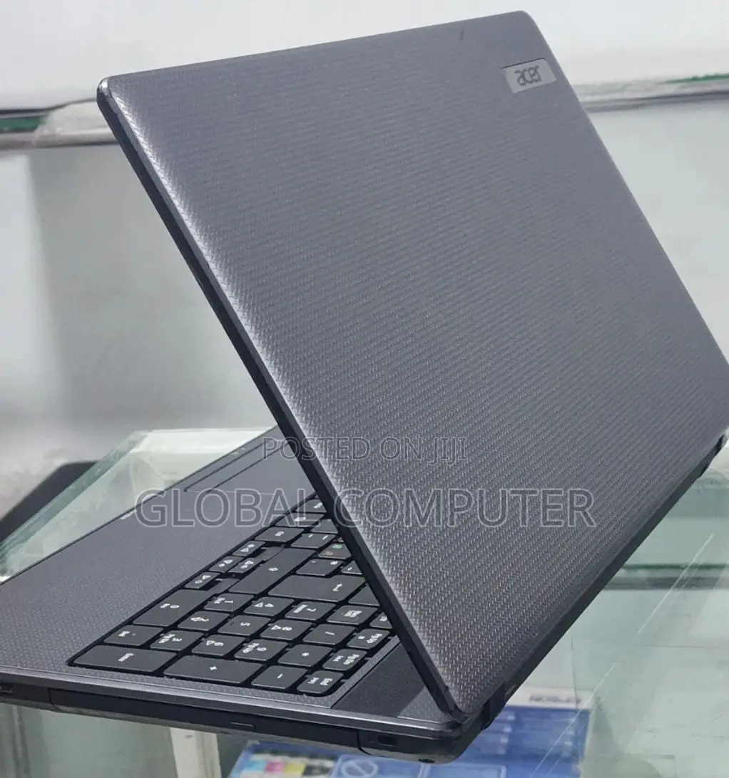 New Laptop Acer Apsire M3 581TG 4GB Intel Core 2 Quad HDD 500GB