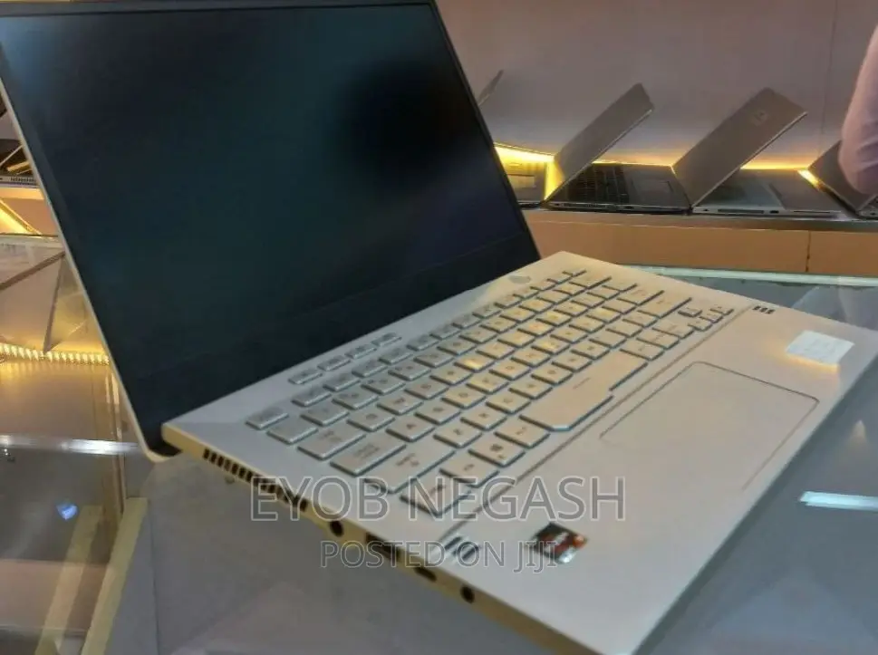 New Laptop Asus ROG Zephyrus G15 48GB AMD Ryzen 9 SSD 2T