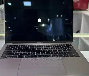 New Laptop Apple MacBook Pro 2017 8GB Intel Core I5 SSD 256GB