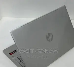 New Laptop HP 8GB AMD Ryzen 5 SSD 512GB