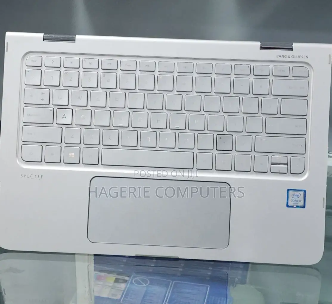 New Laptop HP Spectre 8GB Intel Core I7 SSD 512GB