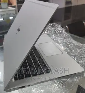 New Laptop HP Spectre 8GB Intel Core I7 SSD 512GB