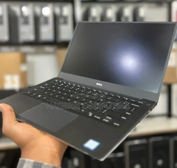 New Laptop Dell XPS 15 (9530) 16GB Intel Core I7 SSD 512GB