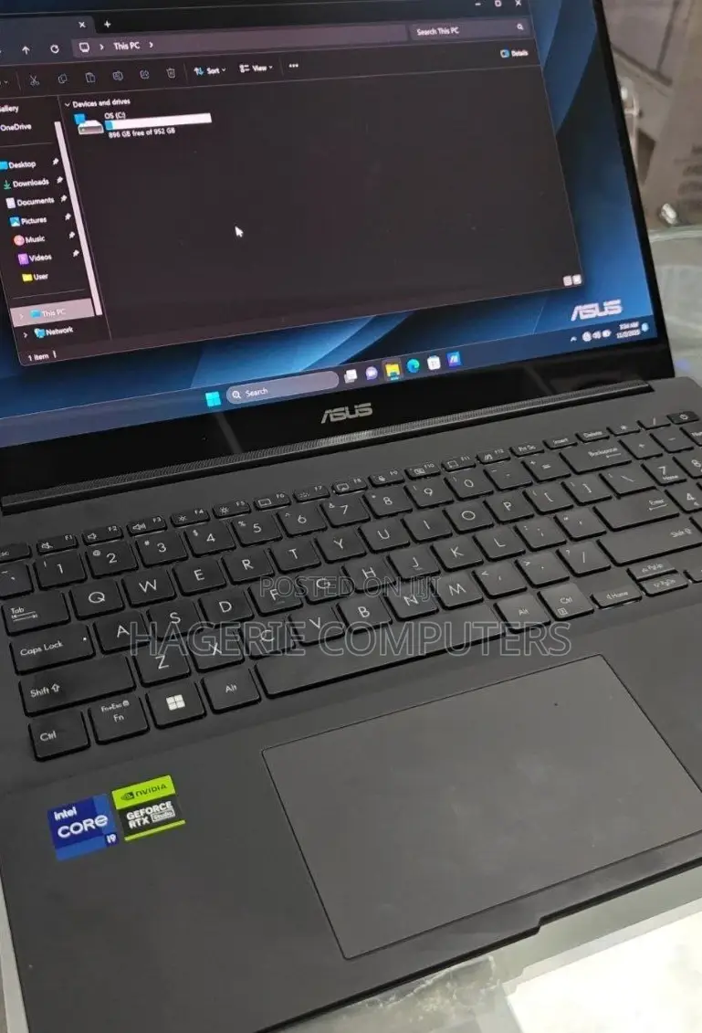 New Laptop Asus 16GB Intel Core I9 SSD 1T