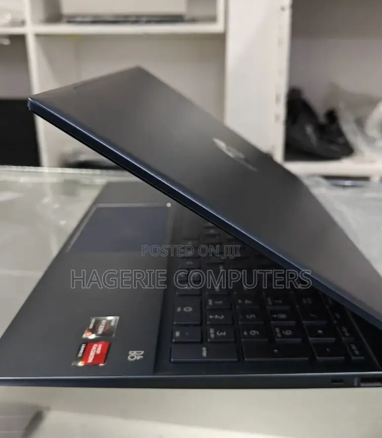 New Laptop HP Pavilion 15 8GB AMD Ryzen 5 SSD 512GB