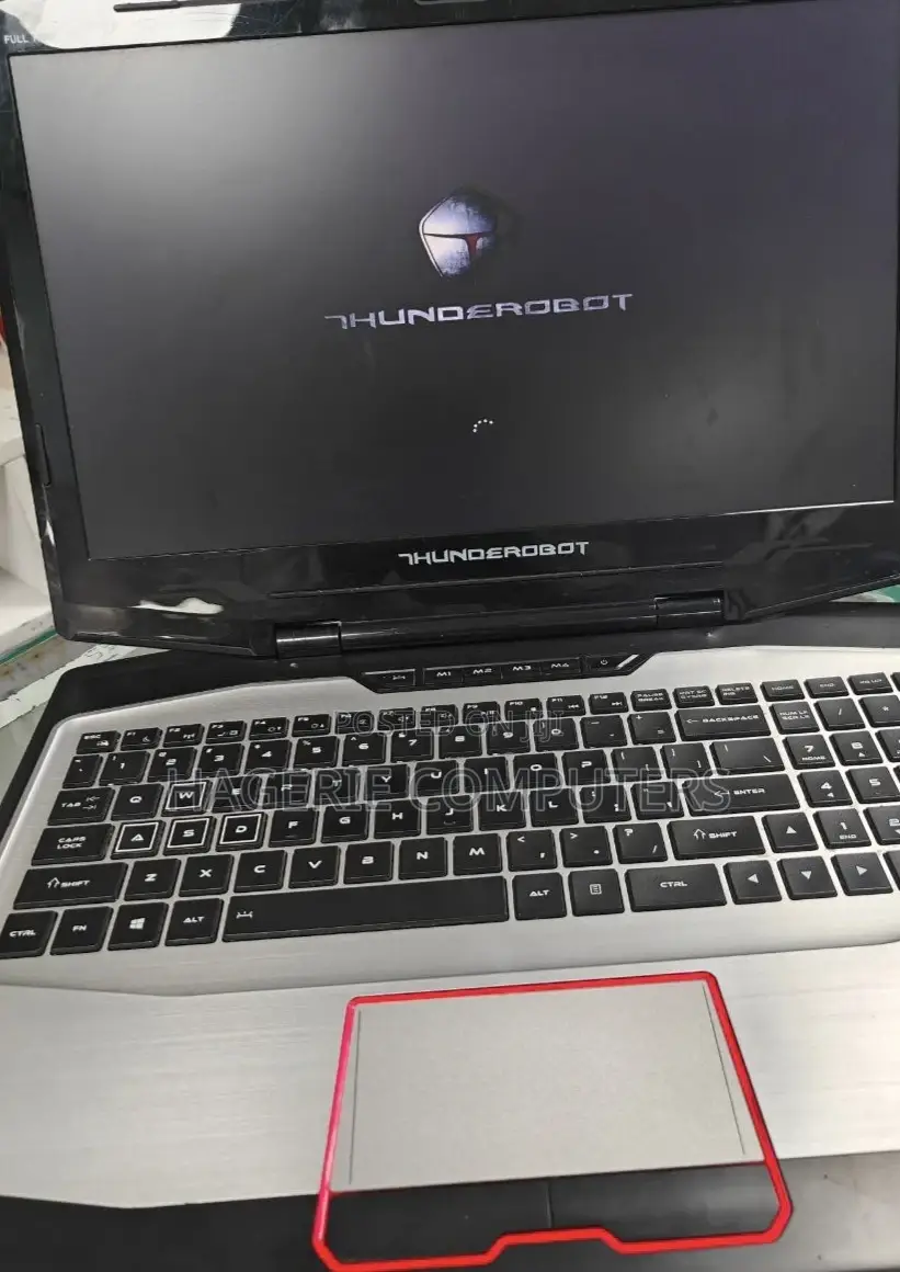 New Laptop 8GB Intel Core I5 SSD 256GB