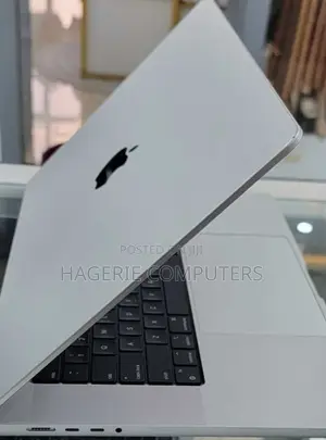 New Laptop Apple MacBook Pro 16GB Apple M1 SSD 512GB