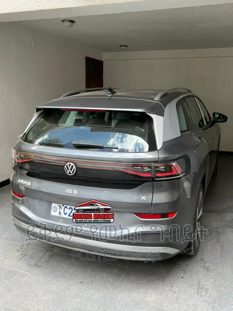Volkswagen ID.6 2022 Gray