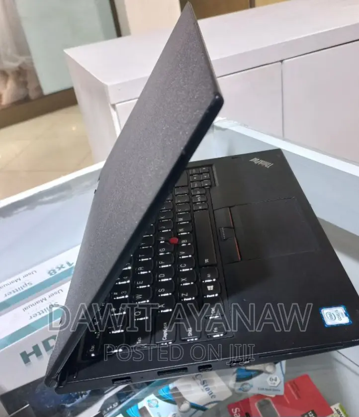 New Laptop Lenovo Yoga 260 8GB Intel Core I5 SSD 512GB