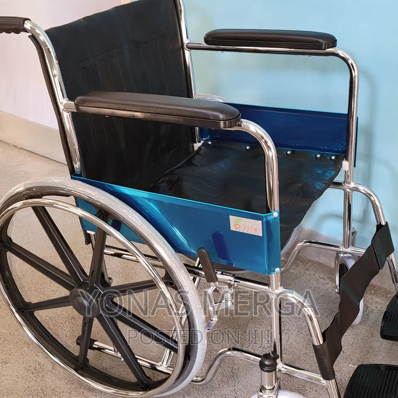 Wheelchair/Medical Wheelchair!! STANDARD WHEELCHAIR !!