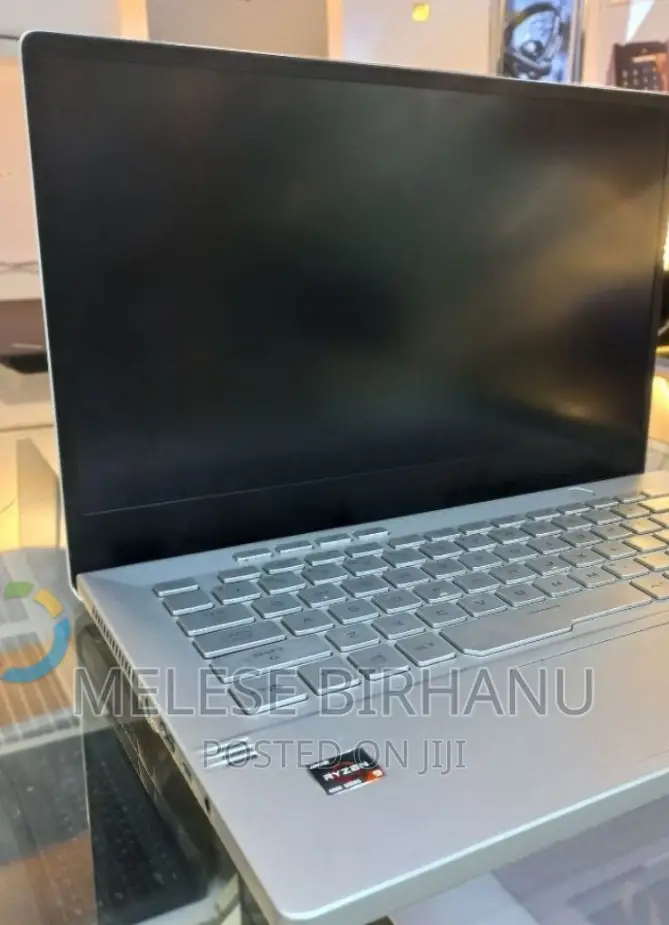 New Laptop Asus 32GB AMD Ryzen 9 SSD 1T